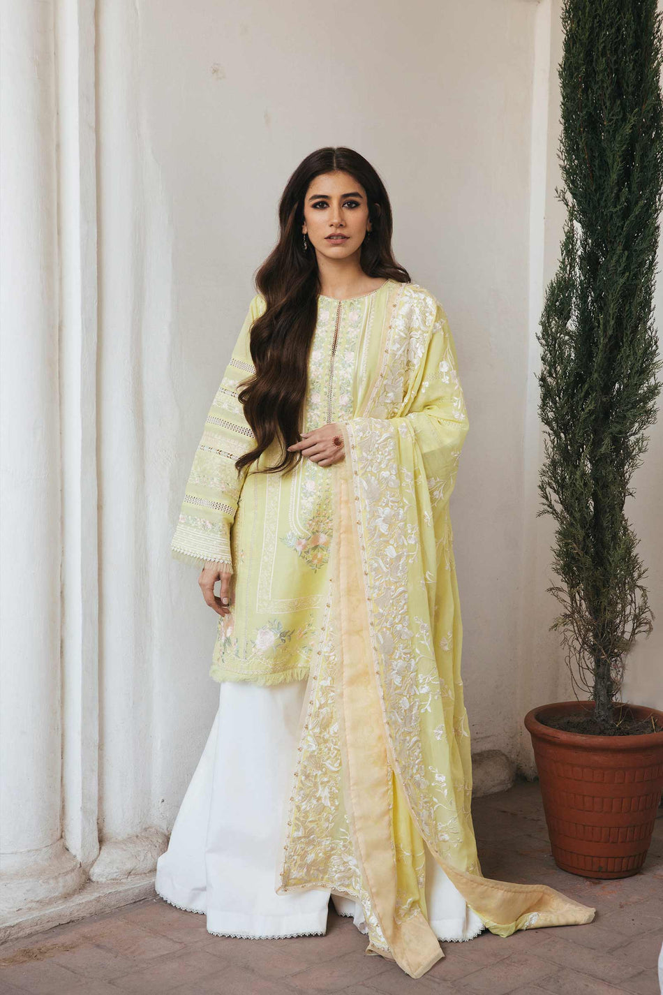 Sona - 14B | Zara Shahjahan | Eid Luxury Lawn 2022