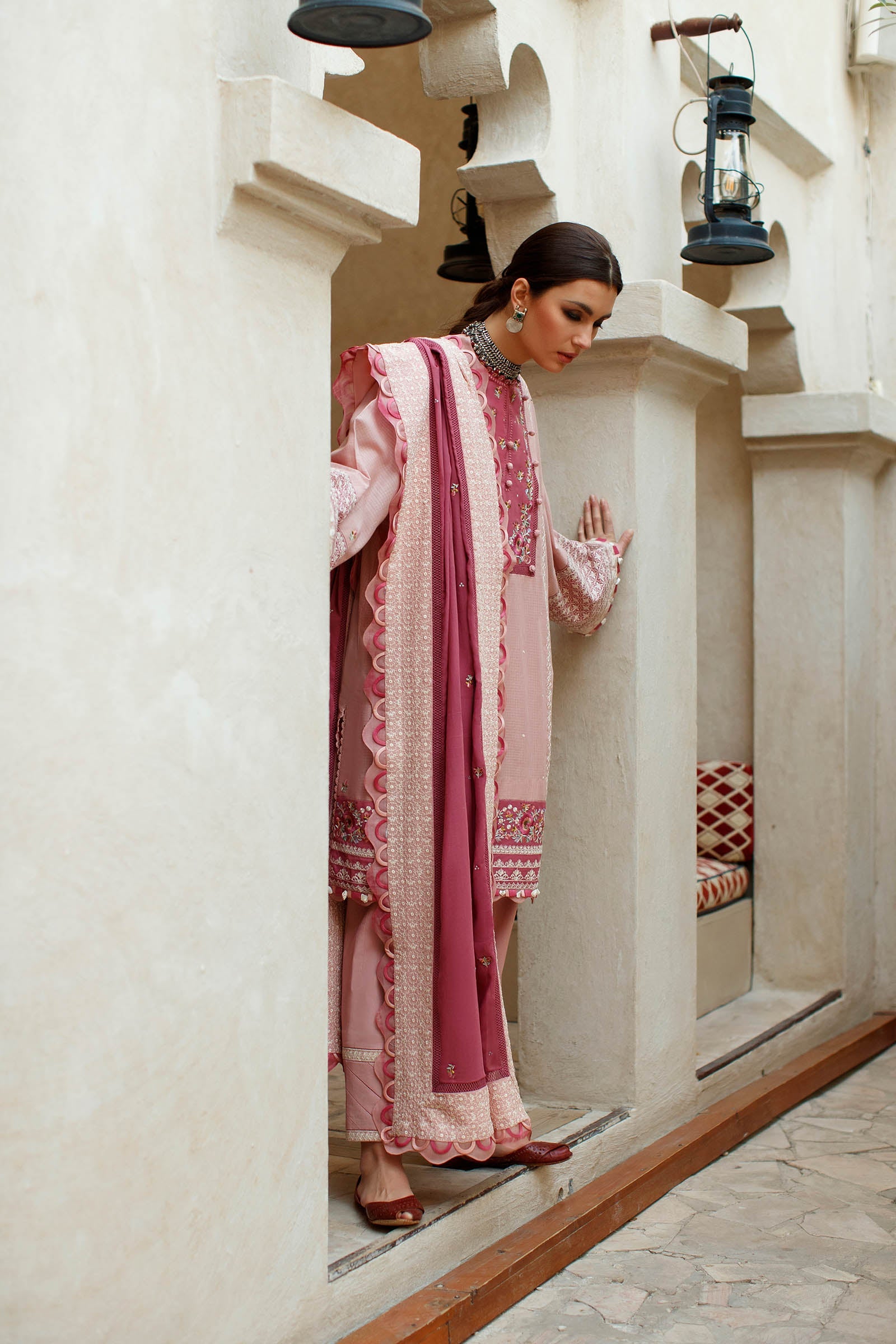 AVIZEH (ZL22-15 A) | Zaha | Lawn Volume 1 2022