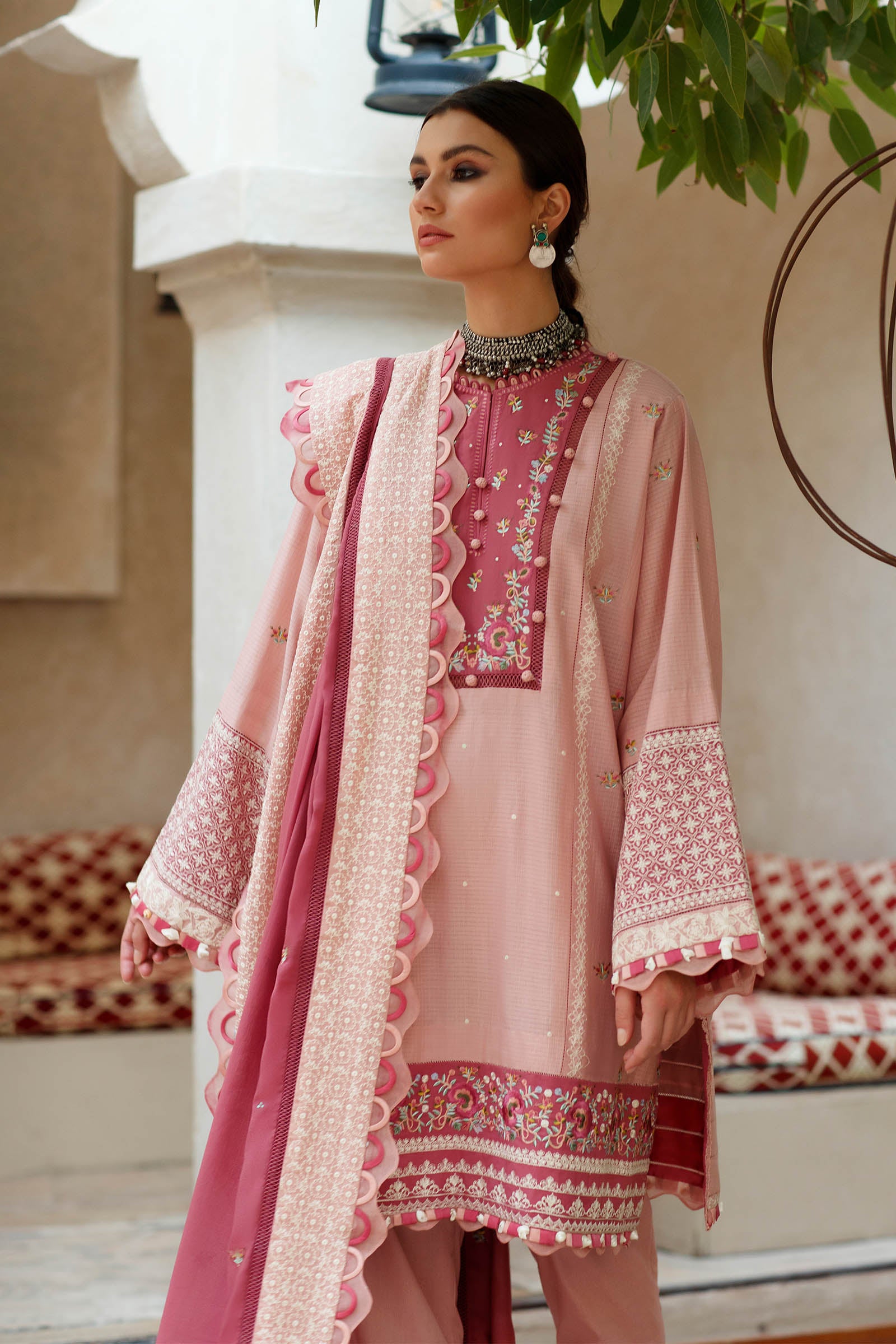 AVIZEH (ZL22-15 A) | Zaha | Lawn Volume 1 2022