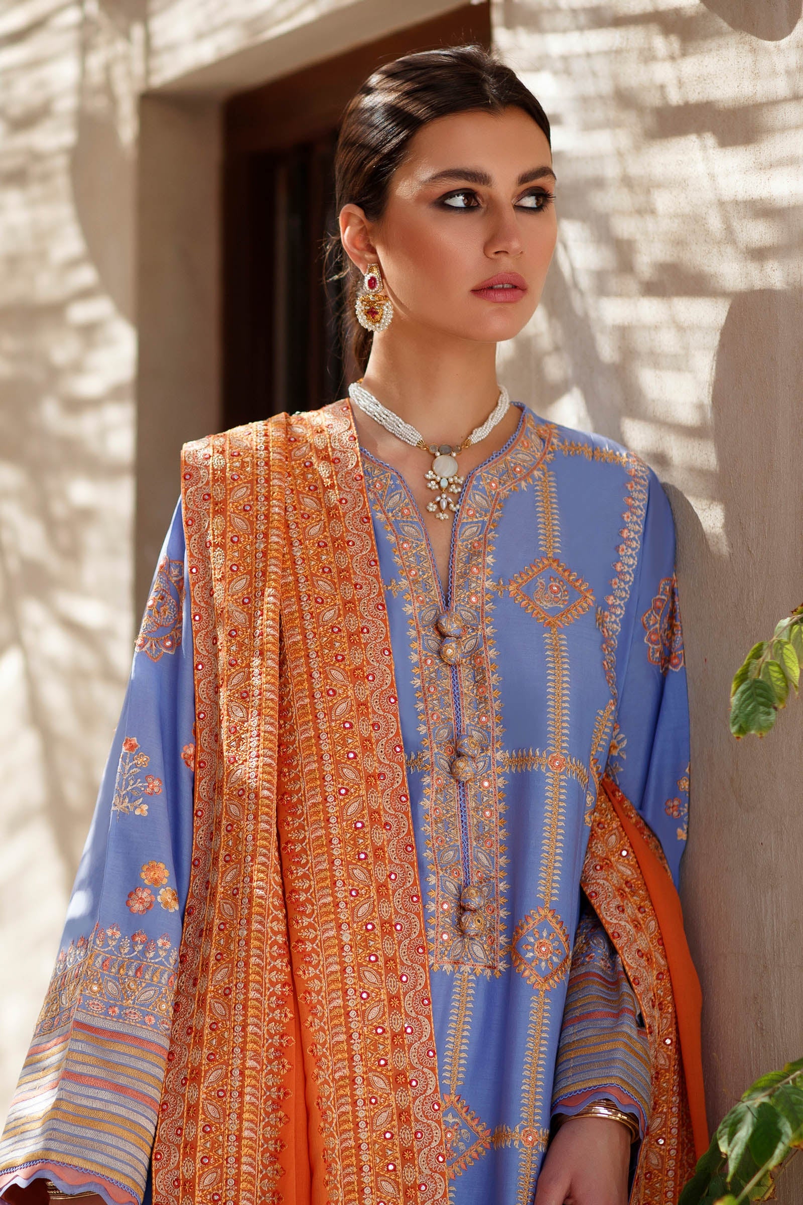 LINA (ZL22-13 A) | Zaha | Lawn Volume 1 2022