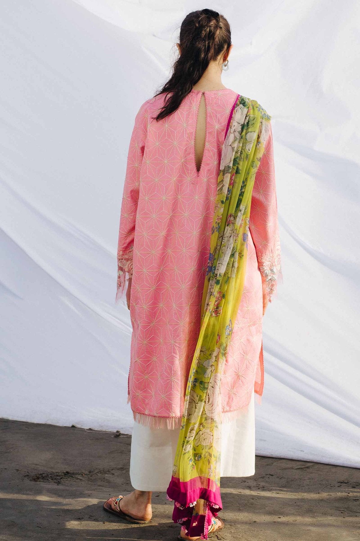 Z21-6B | Zara Shahjahan | Coco Lawn 2021