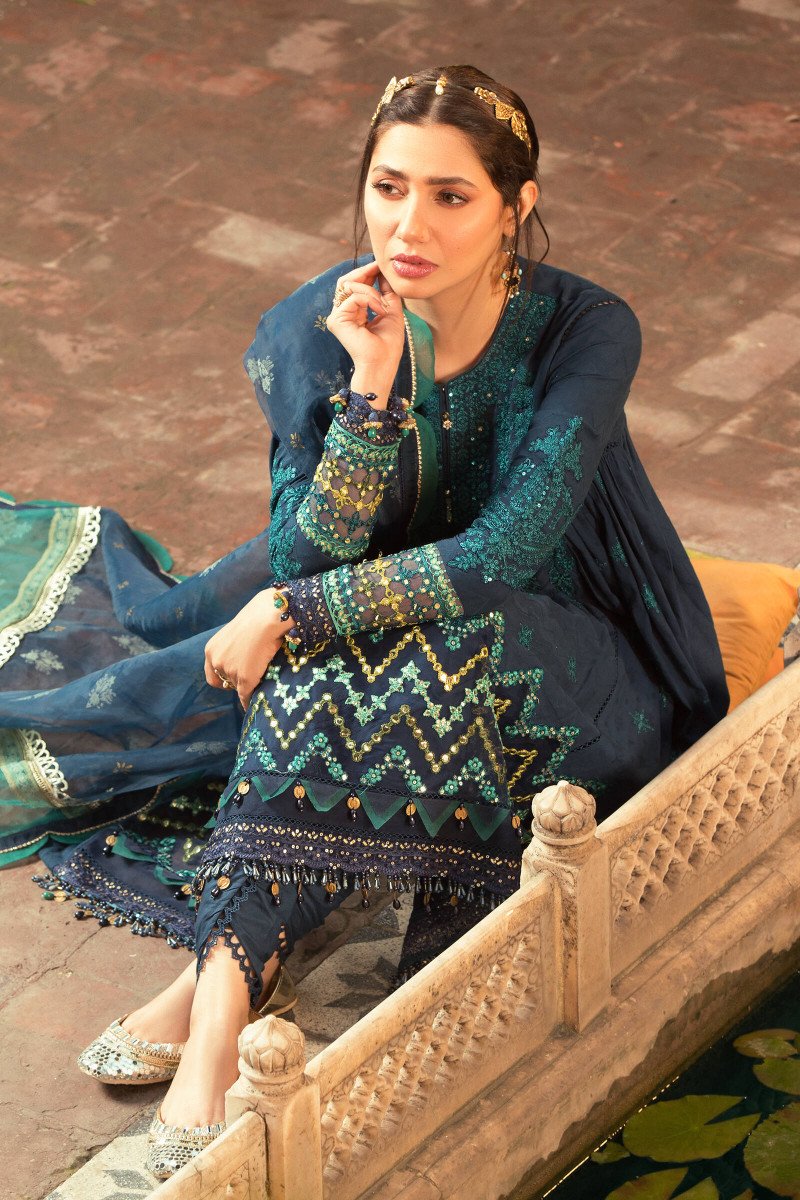 D22-15-B | Maria B | Unstitched Luxury Lawn Collection 2022