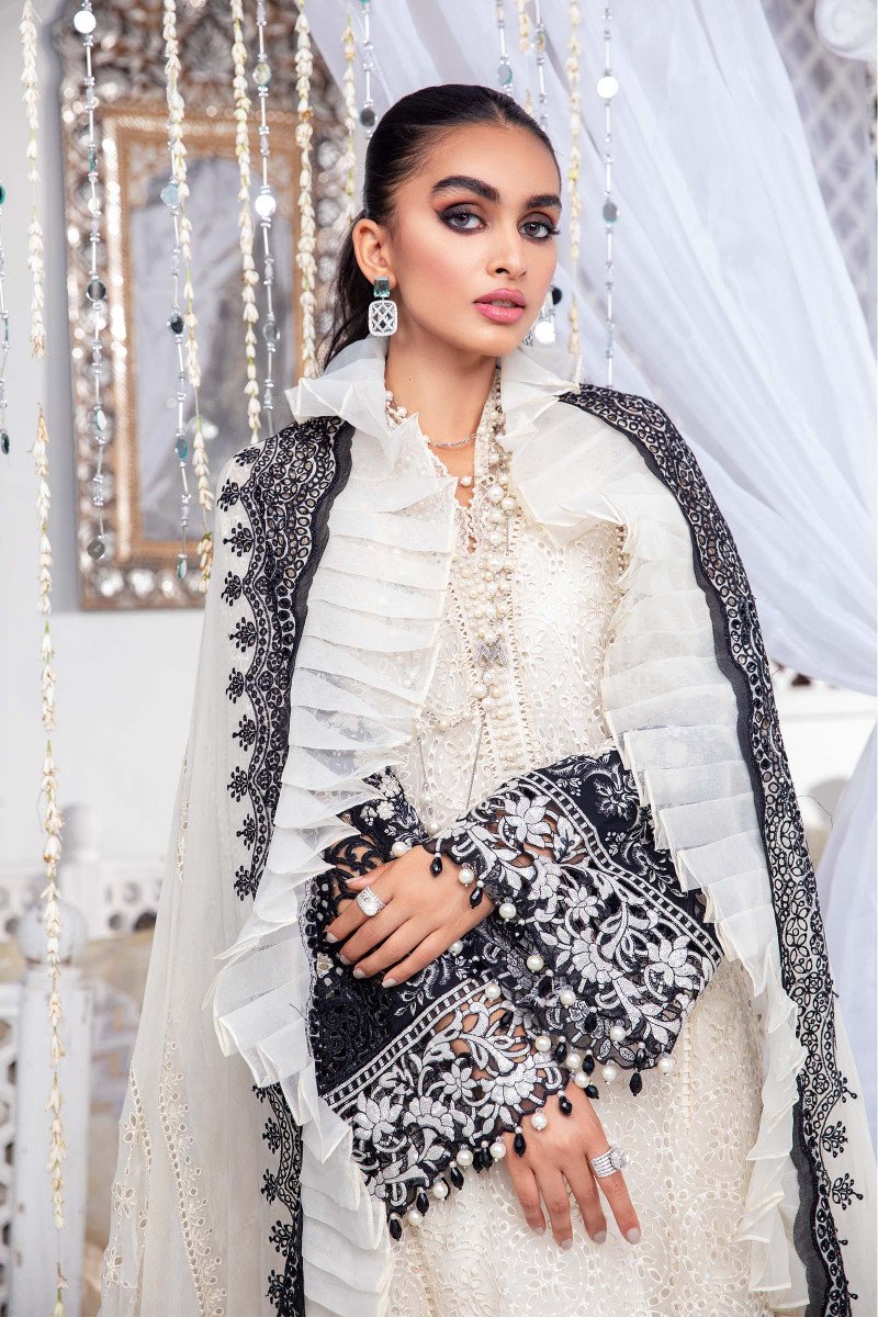 EL - 22 - 05 - Offwhite and Black | Maria B | Eid Lawn Collection 2022