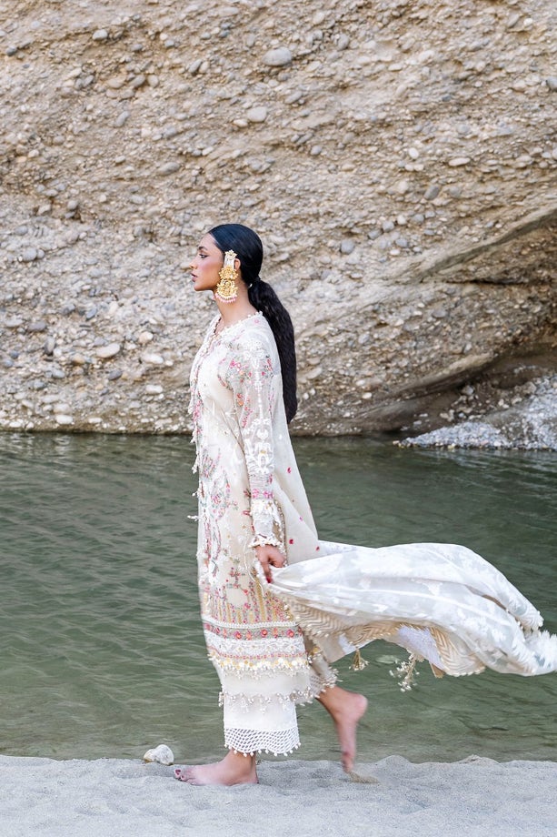 11A | Sana Safinaz | Luxury Lawn 2023