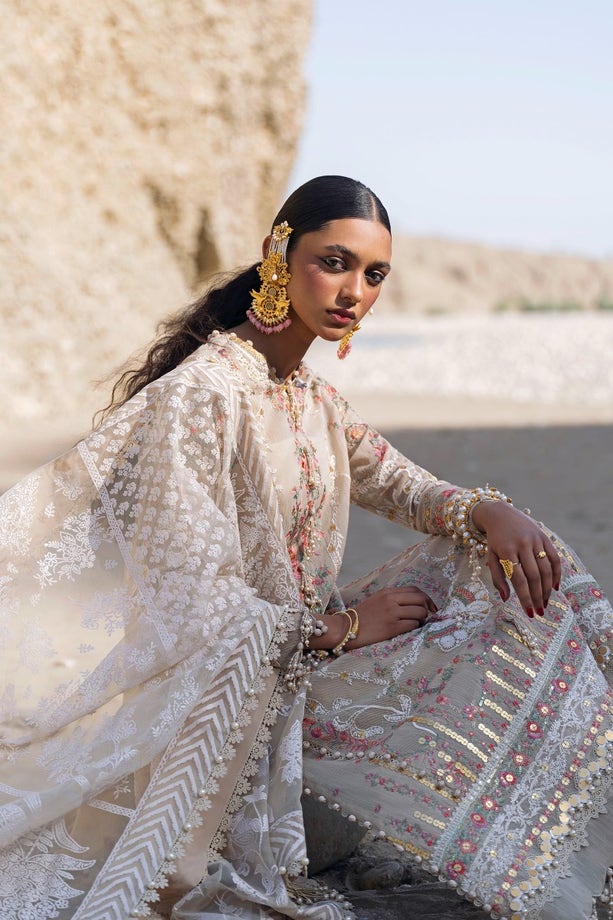 11A | Sana Safinaz | Luxury Lawn 2023