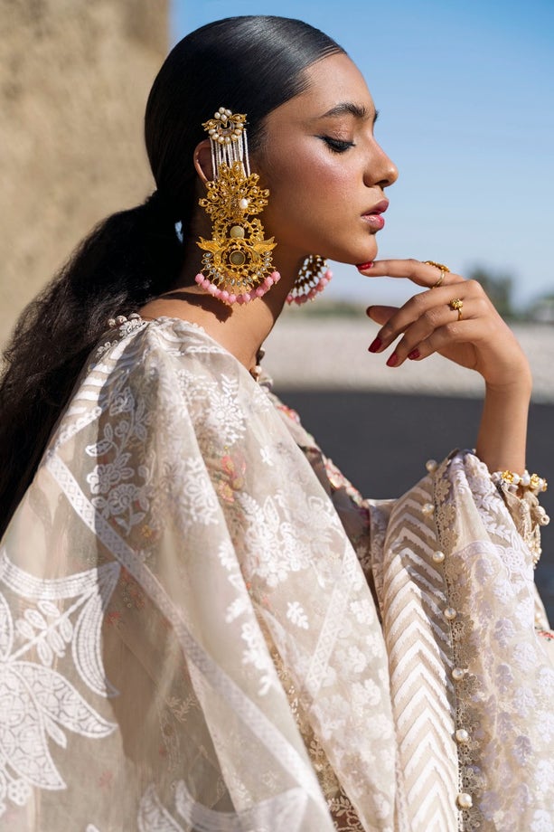 11A | Sana Safinaz | Luxury Lawn 2023