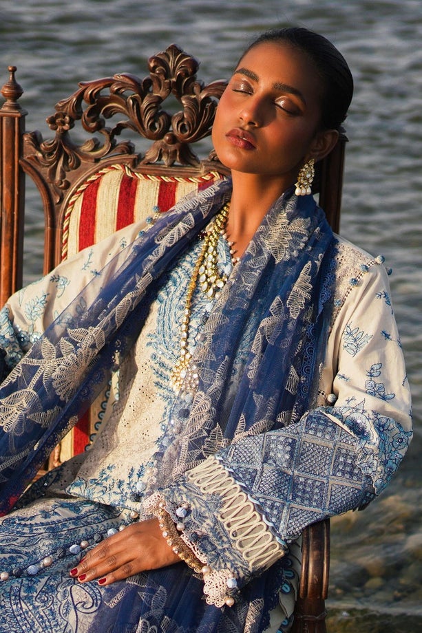 12B | Sana Safinaz | Luxury Lawn 2023