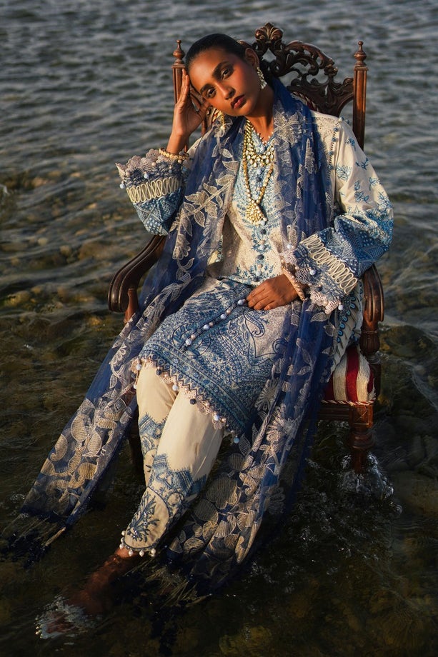 12B | Sana Safinaz | Luxury Lawn 2023