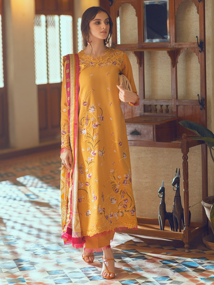 Waniya | Roheenaz | Winter Collection 2022